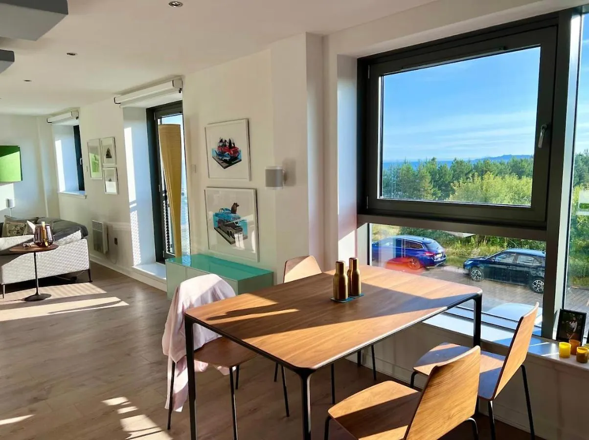 Beautiful Modern Sea-Side Apartment In The City Edinburgh 0*,  United Kingdom